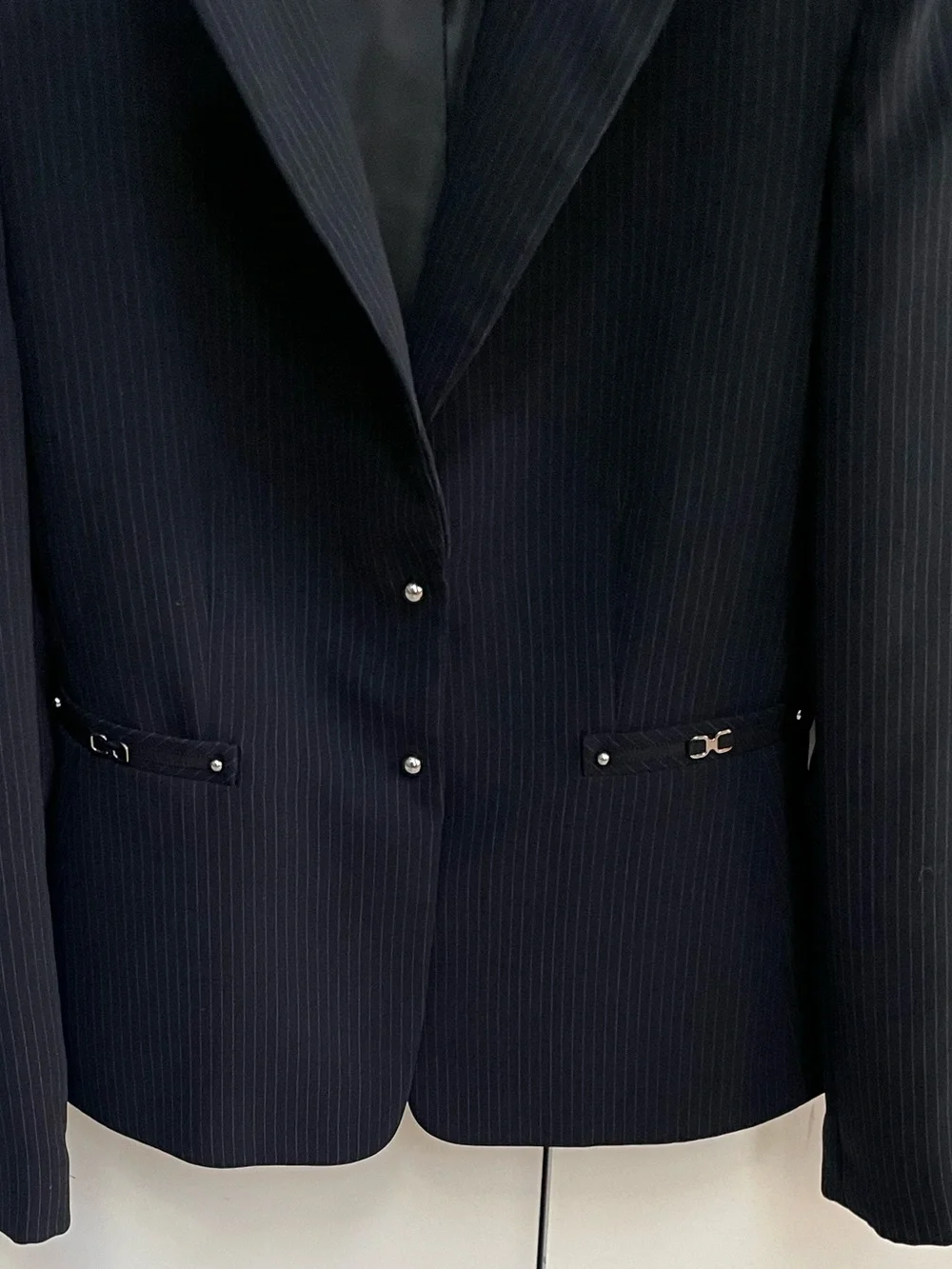 Tahari Black Pinstriped Snap Front Silver Tone Hardware Lined Jacket Blazer
